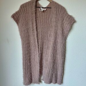 Lauren Conrad Women's Dusty Pink One Size Fuzzy Sleeveless Cardigan Vest
